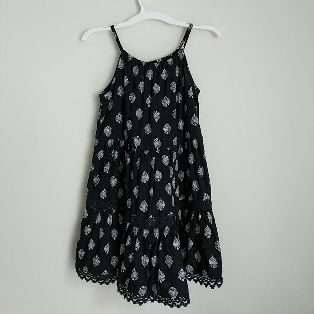 Old Navy black and white sleeveless dress